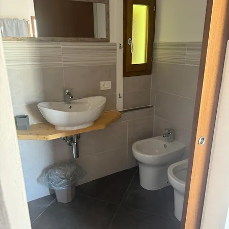 Campsite E Pfirsich Borghetto Santo Spirito