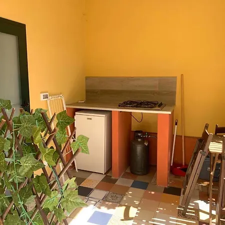 E Pfirsich * Borghetto Santo Spirito