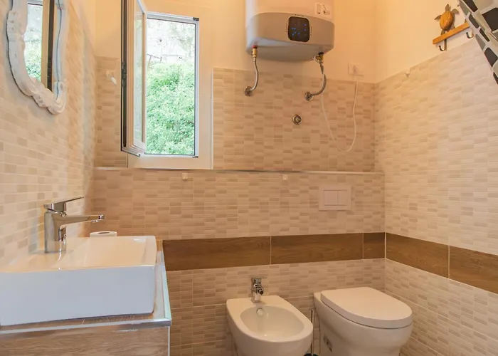 E Pfirsich Campingplads Borghetto Santo Spirito