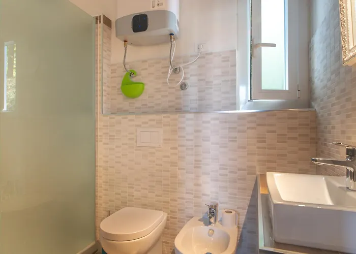 E Pfirsich Borghetto Santo Spirito