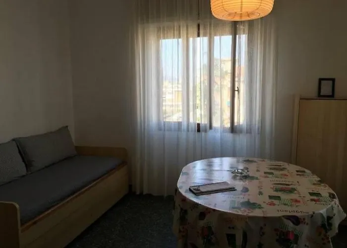 E Pfirsich Campingplads Borghetto Santo Spirito