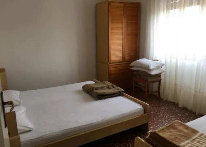 E Pfirsich * Borghetto Santo Spirito